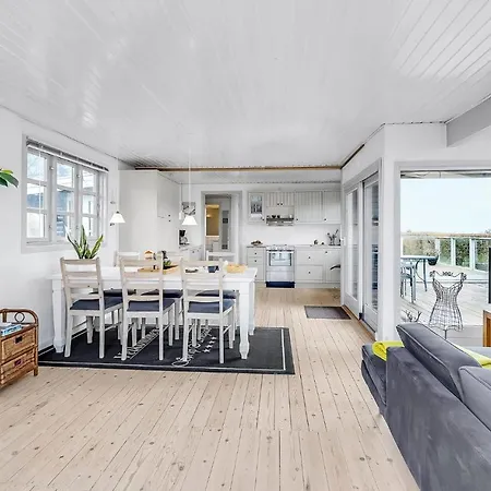 3 Bedroom Gorgeous In Stevns *